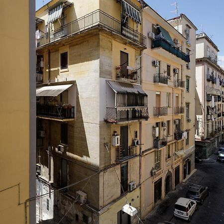 Hotel Caroline'S House Napoli Esterno foto