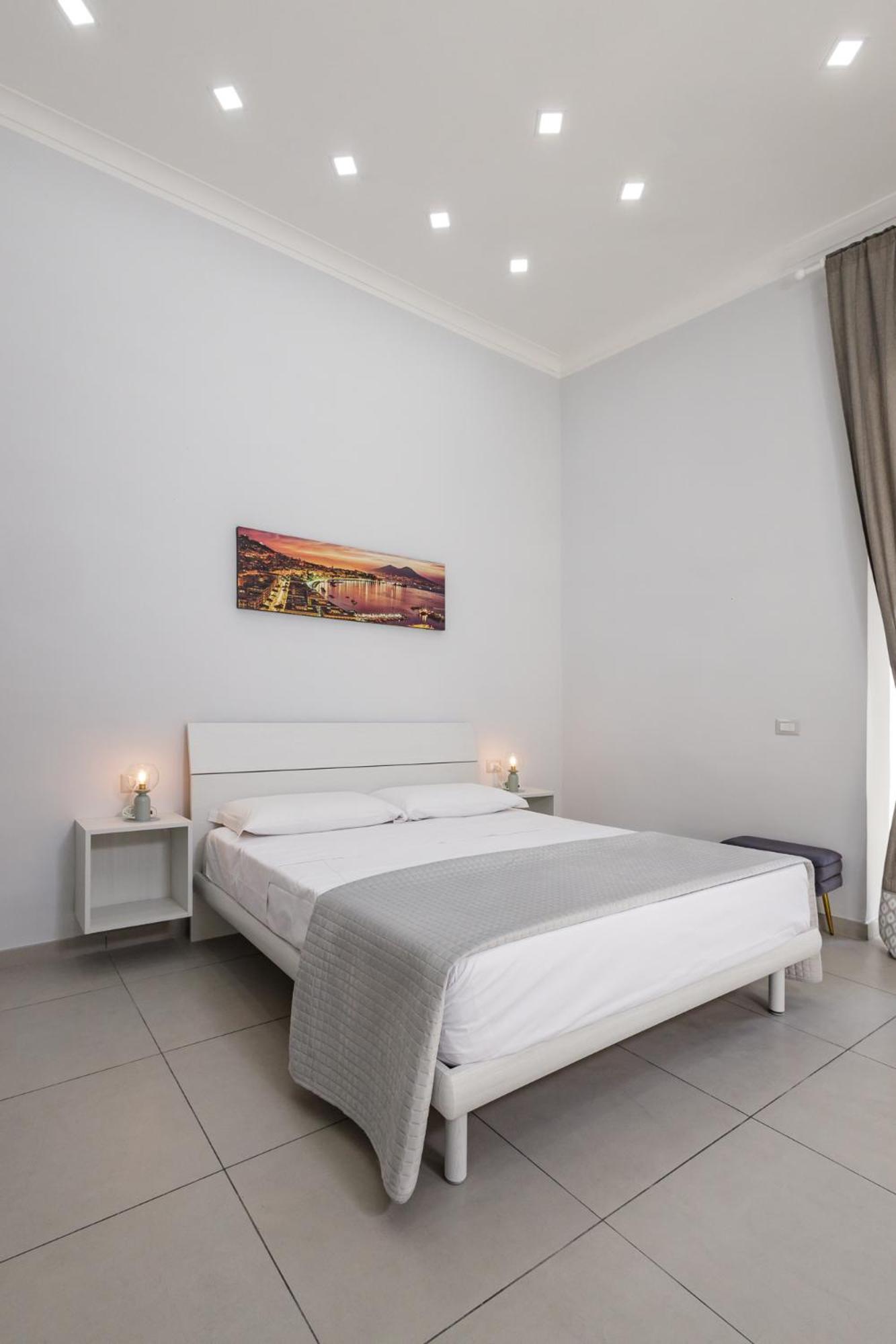Hotel Caroline'S House Napoli Esterno foto