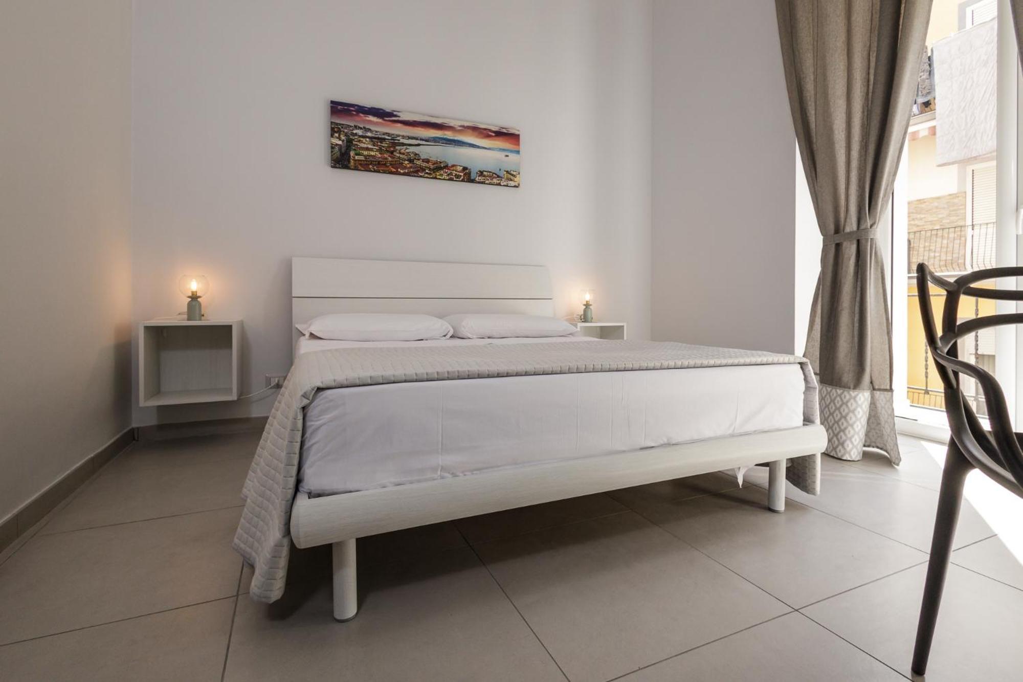 Hotel Caroline'S House Napoli Esterno foto