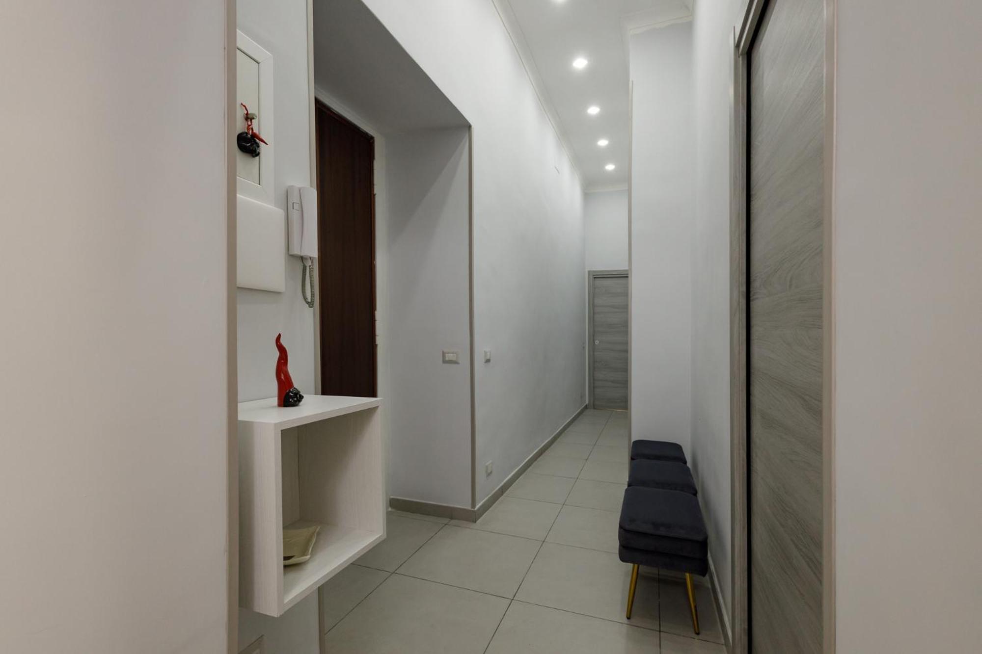 Hotel Caroline'S House Napoli Esterno foto