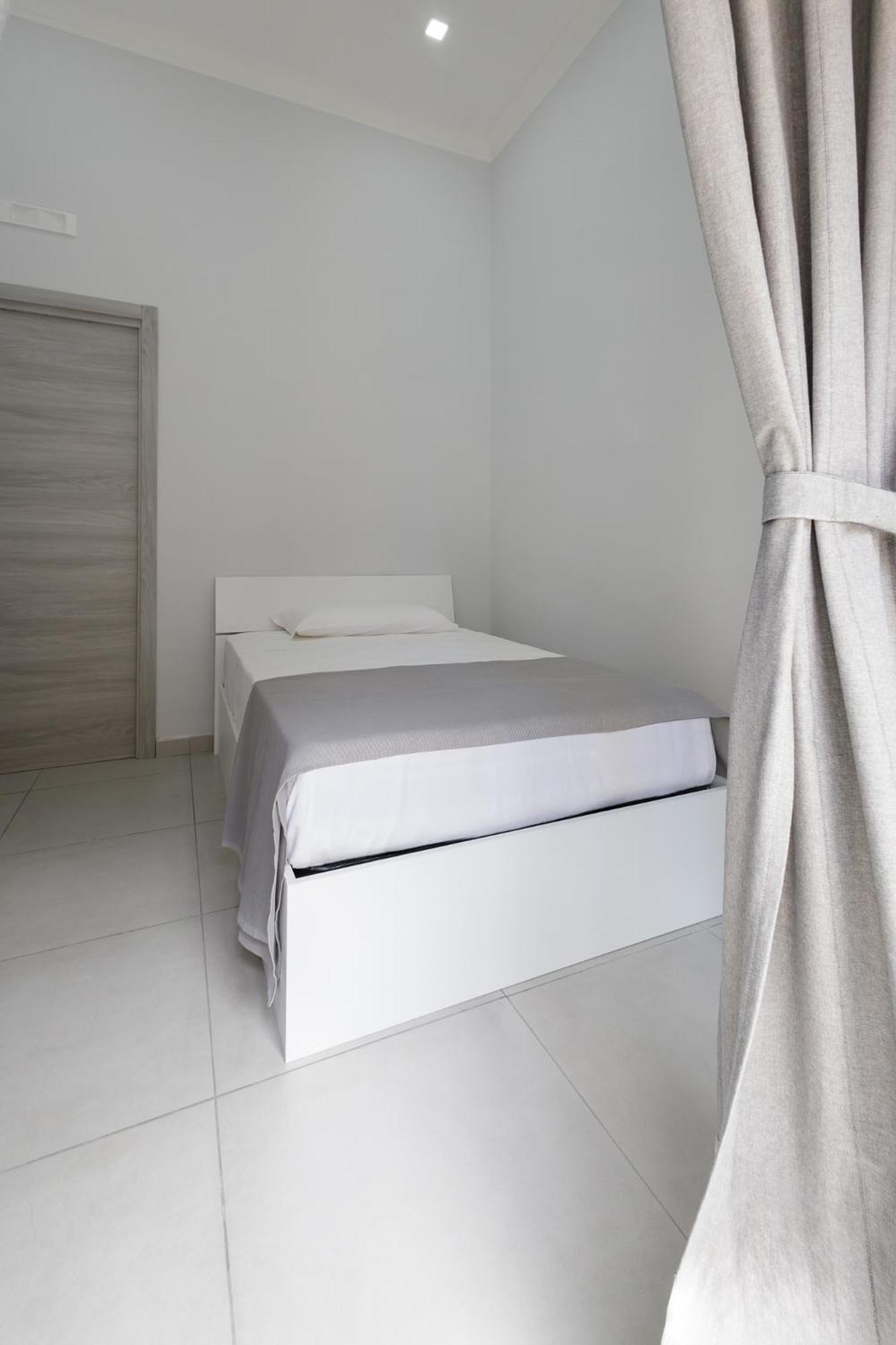 Hotel Caroline'S House Napoli Esterno foto